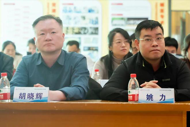 規(guī)范引領(lǐng)丨西安市紅會(huì)醫(yī)院獲批成為西安市神經(jīng)疾病?？坡?lián)盟副理事長單位(圖1)