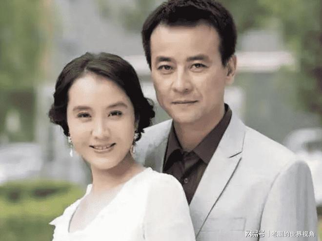 恩愛十幾年難抵殘酷現(xiàn)實(shí)？羅鋼娶小23歲郝蕾年齡差原來不算坎(圖8)